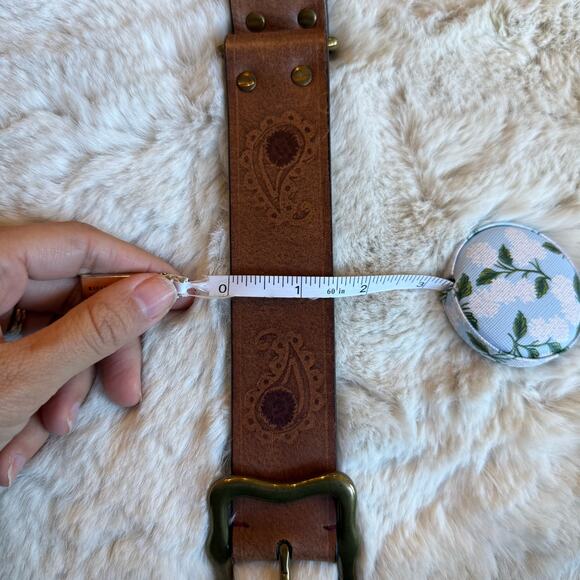 Vintage Y2K Lucky Brand Leather Tooled Embossed Brown Belt Paisley Pattern Sz L - Picture 6 of 7